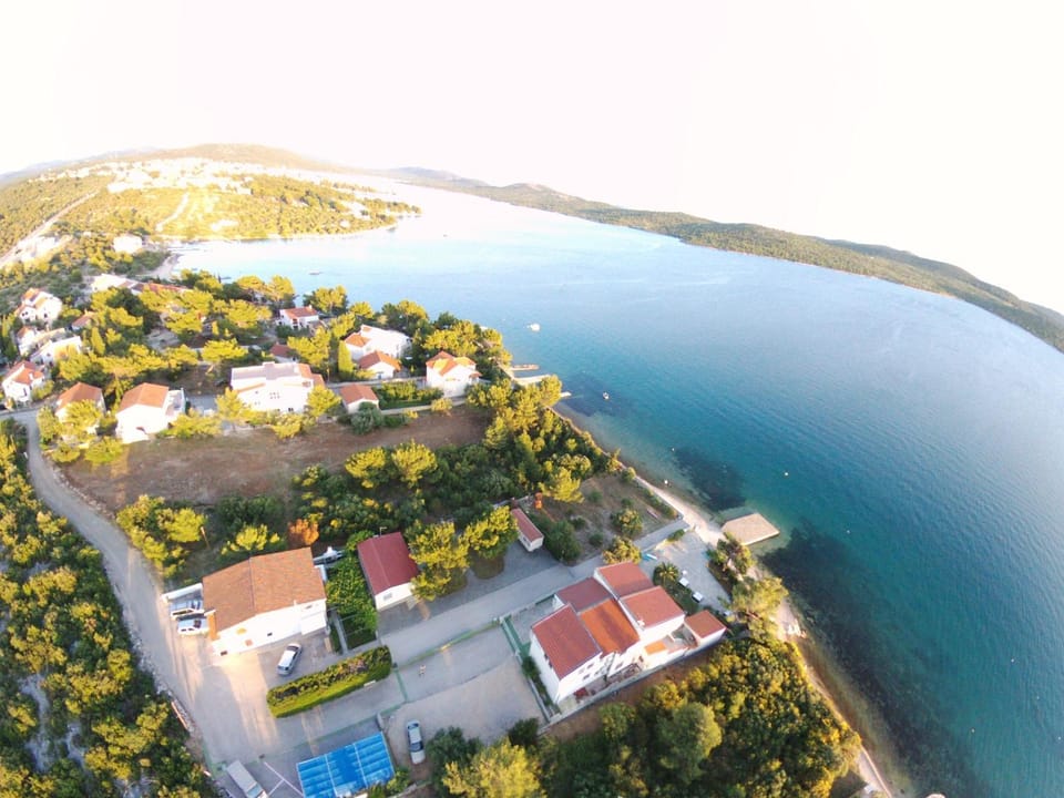 Neighbourhood, Natural landscape, Bird's eye view, Garden, View (from property/room), Beach, Beach, On site, Sea view, Area and facilities