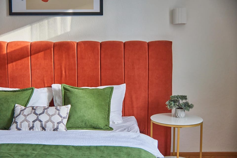 Bed, Photo of the whole room, Bedroom