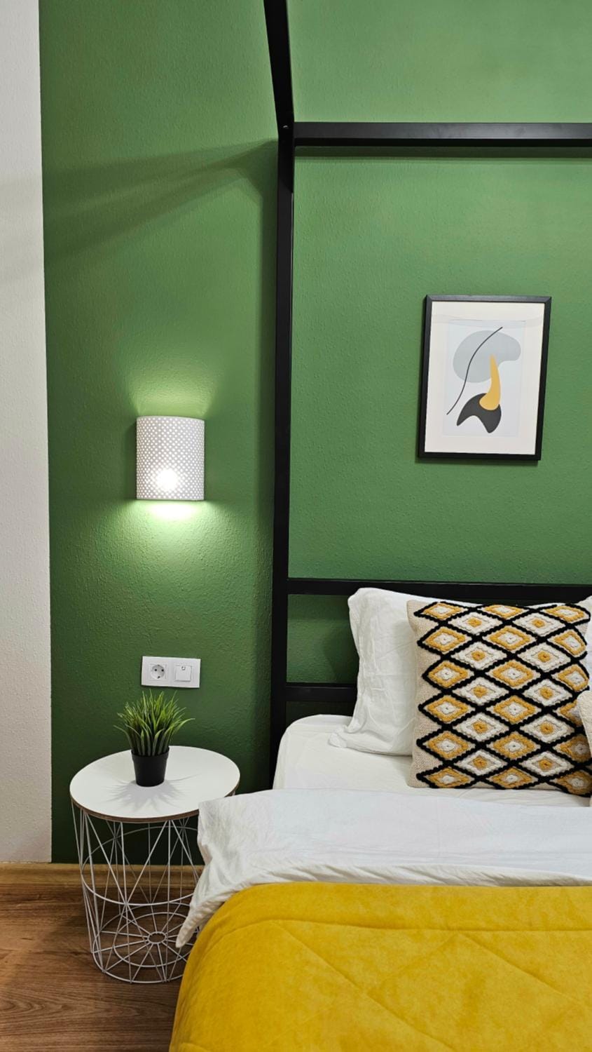 Bed, Photo of the whole room