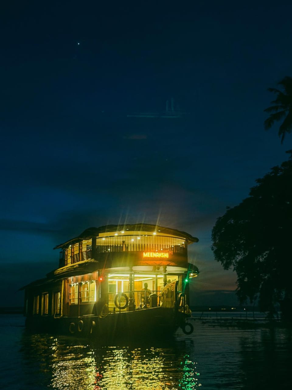 Mango Kerala Houseboats Docked boat in Kumarakom