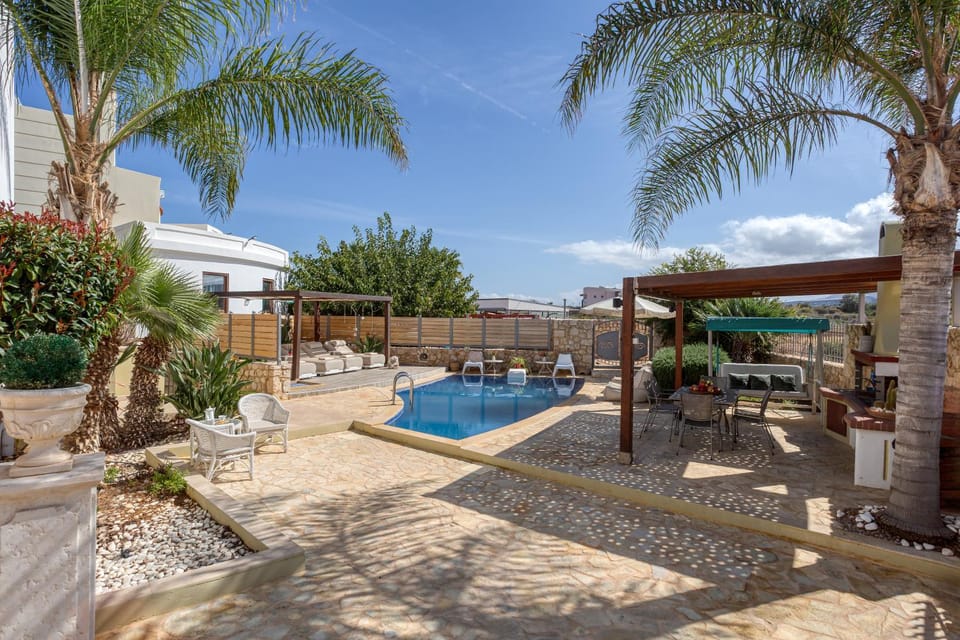 Patio, Swimming pool