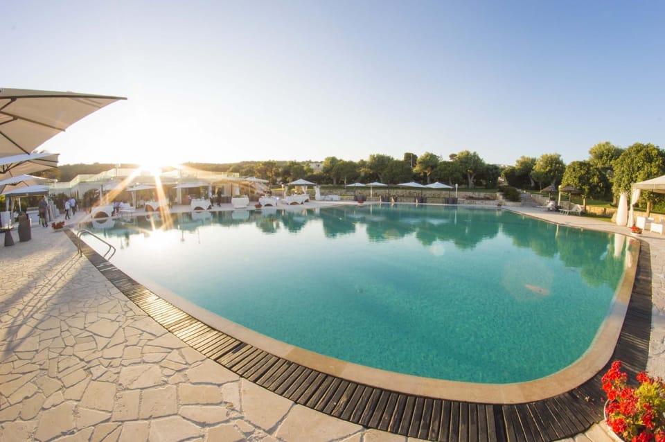 Garden, Living room, Dining area, Beach, Sea view, Swimming pool, Swimming pool