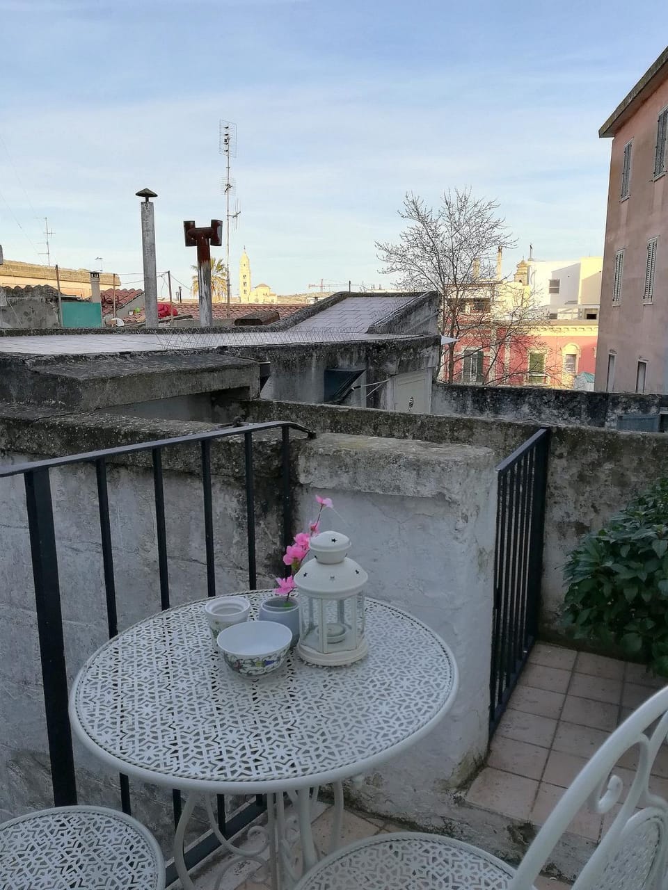 Facade/entrance, Balcony/Terrace, Floor plan, City view, Landmark view