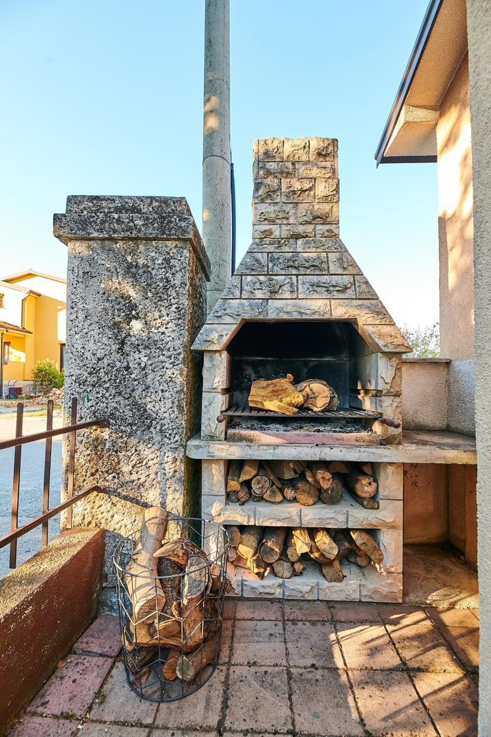 BBQ facilities, BBQ facilities