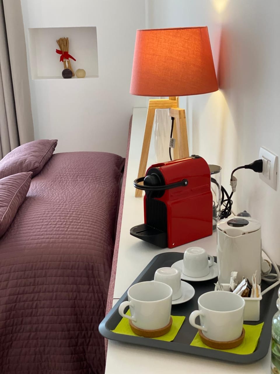 Coffee/tea facilities, Breakfast