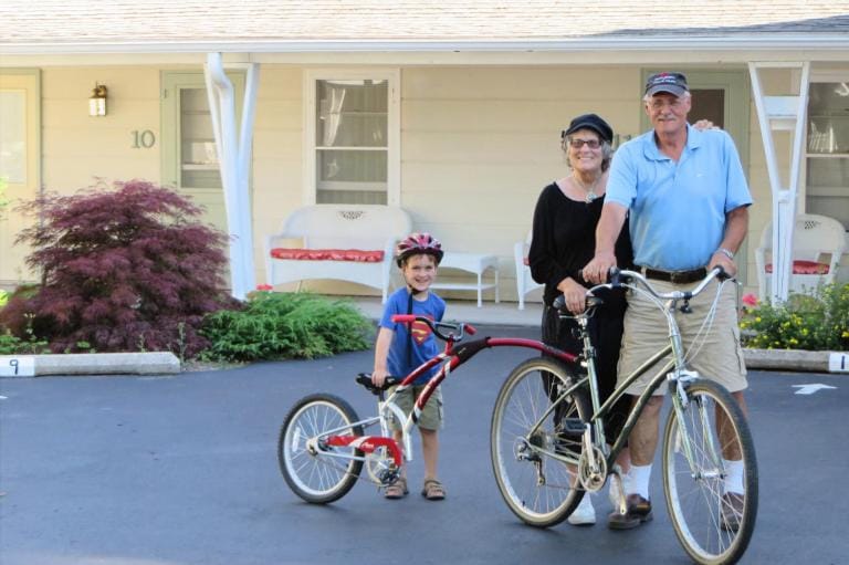 Facade/entrance, Cycling