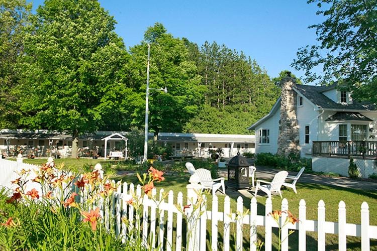 Property building, Area and facilities