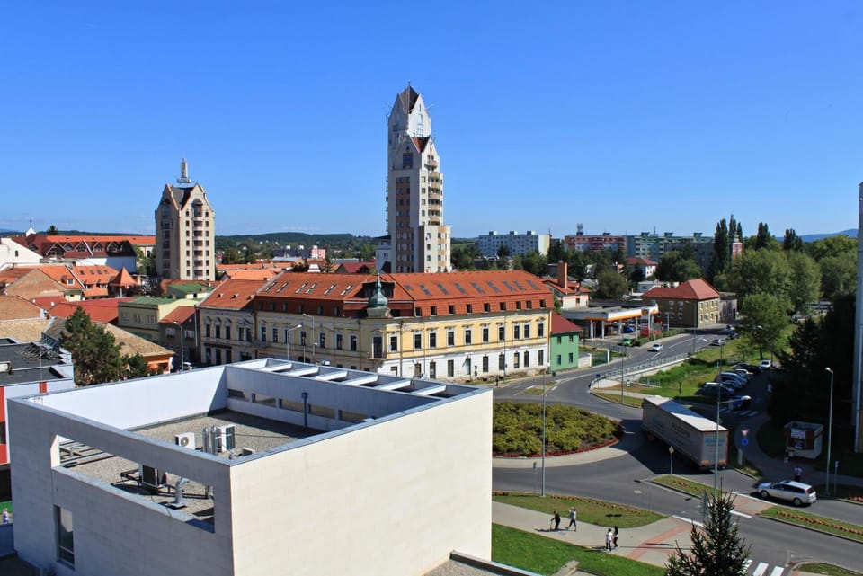 Nearby landmark, Neighbourhood, City view