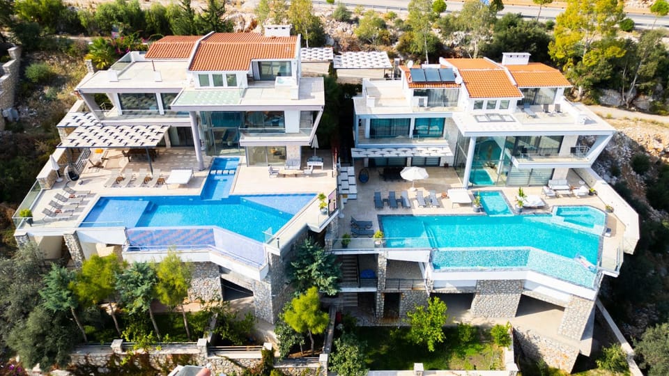 Villa Unlimited 5 Bedroom Luxury Villa with Infinity Pool Villa in Kalkan Belediyesi