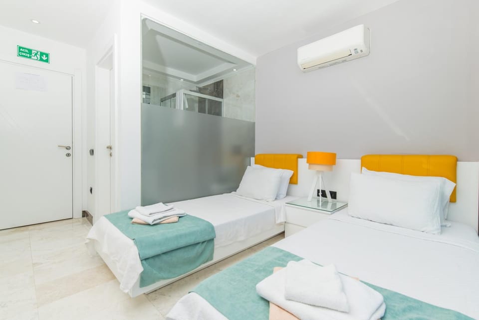 Villa Unlimited 5 Bedroom Luxury Villa with Infinity Pool Villa in Kalkan Belediyesi
