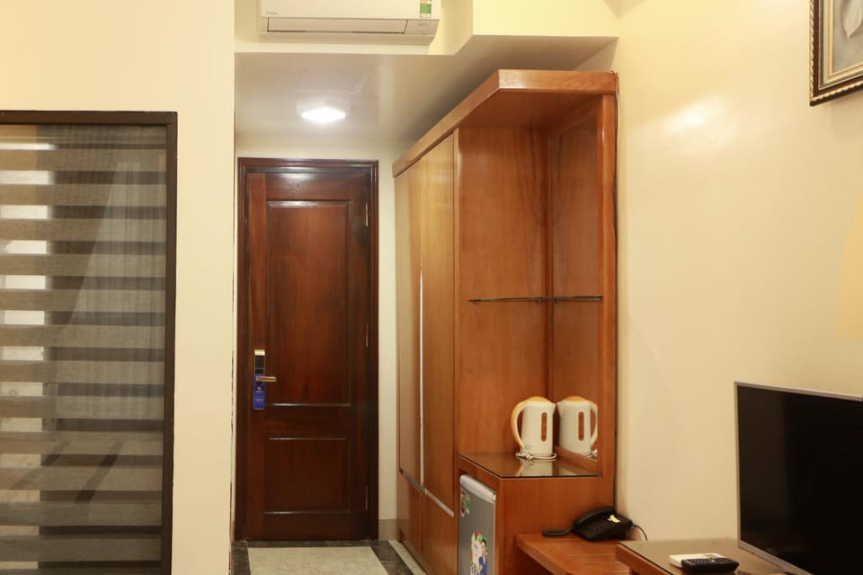 TV and multimedia, Area and facilities