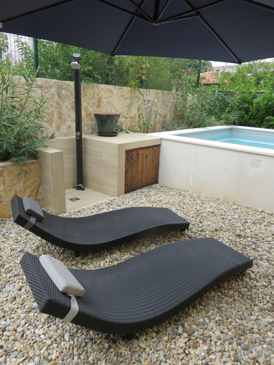 Swimming pool, Swimming pool