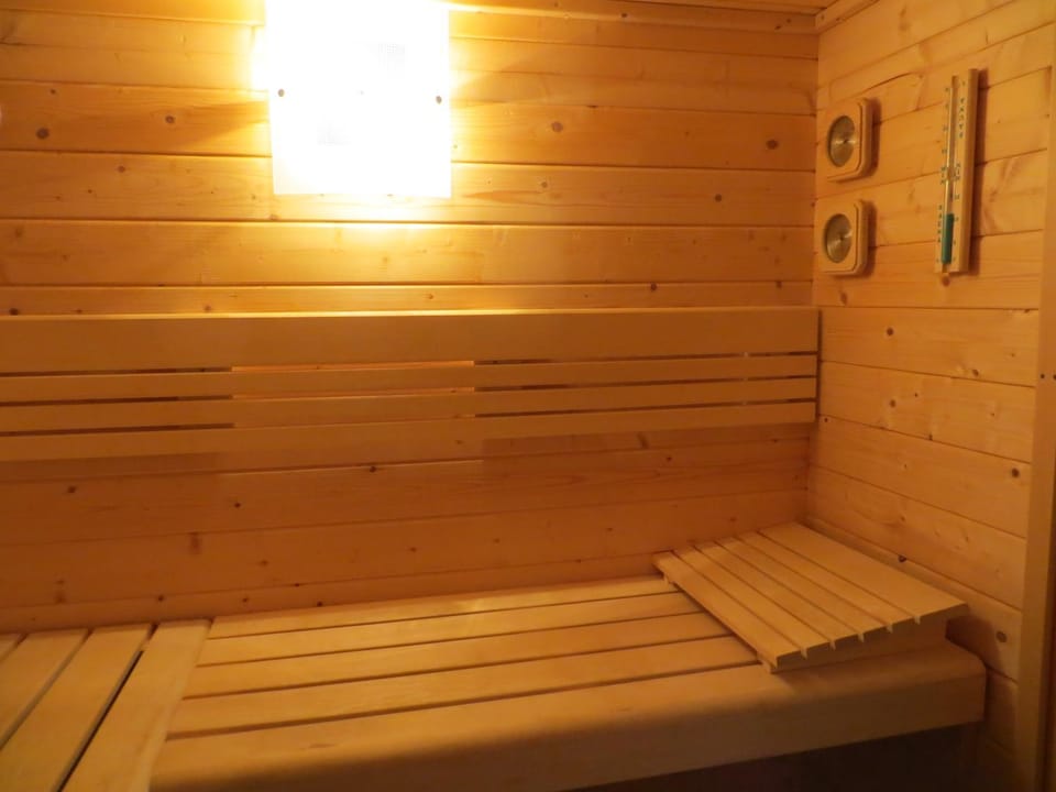 Property building, Sauna, Area and facilities, Seasons, Family, towels