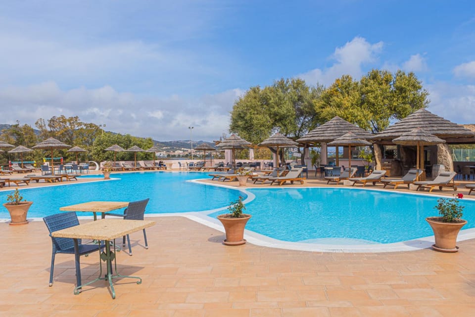 Pool view, Swimming pool
