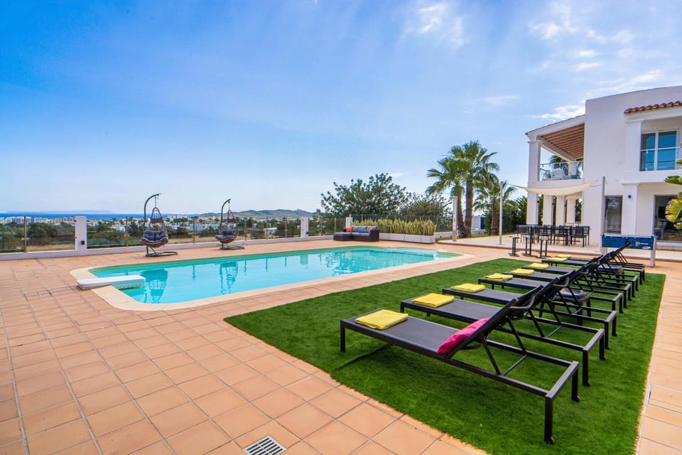 Day, Sea view, Swimming pool, sunbed