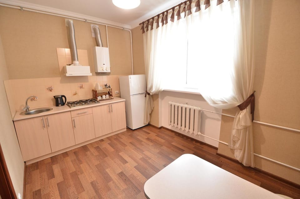 Kitchen or kitchenette, Photo of the whole room, Dining area