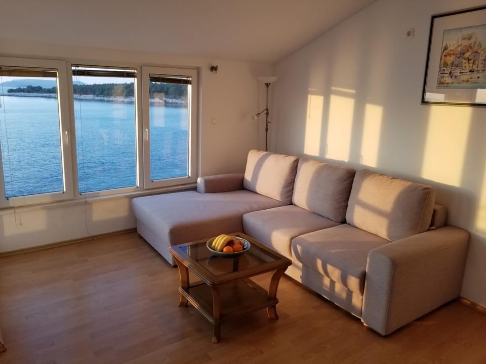 Villa Malo Misto Apartment in Šibenik-Knin County, Croatia