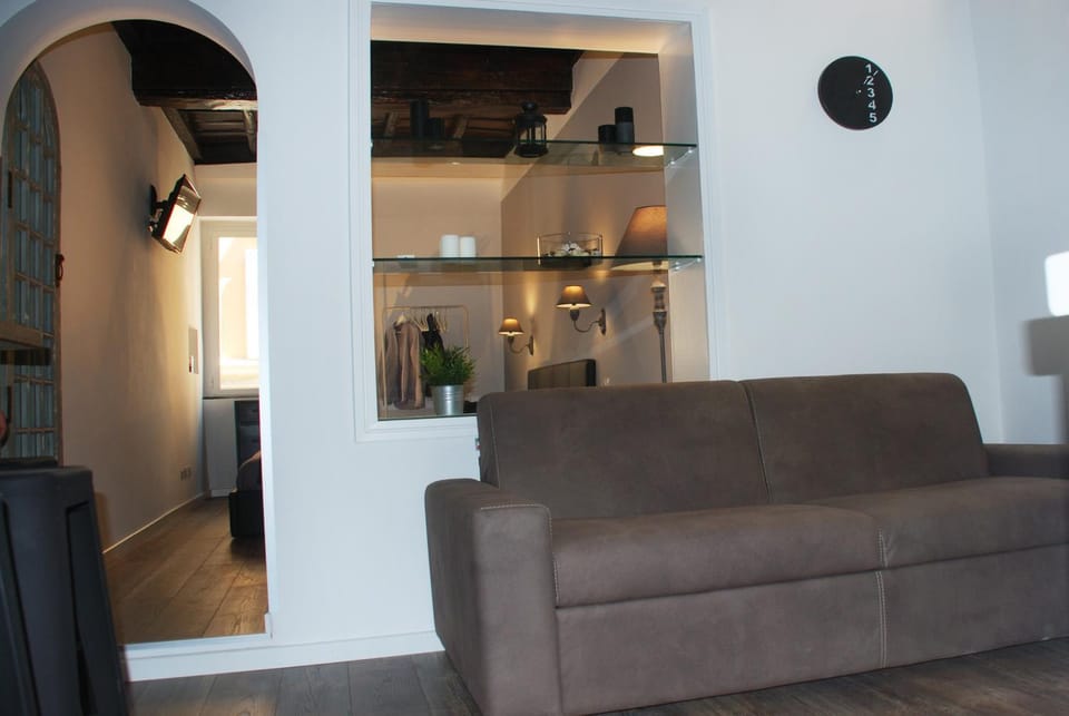 Bed, Kitchen or kitchenette