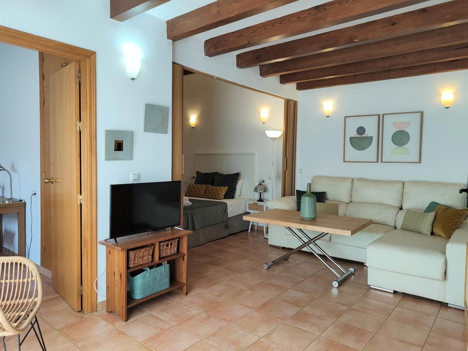 Hostly Sierpes 3 Renewed Families-Fibre-Parking optional Apartment in Seville