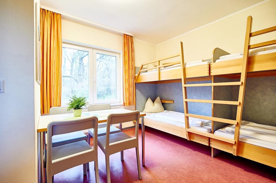 bunk bed