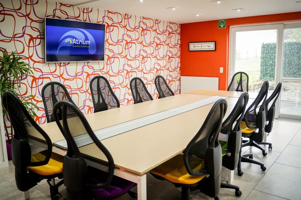 Business facilities, Seating area