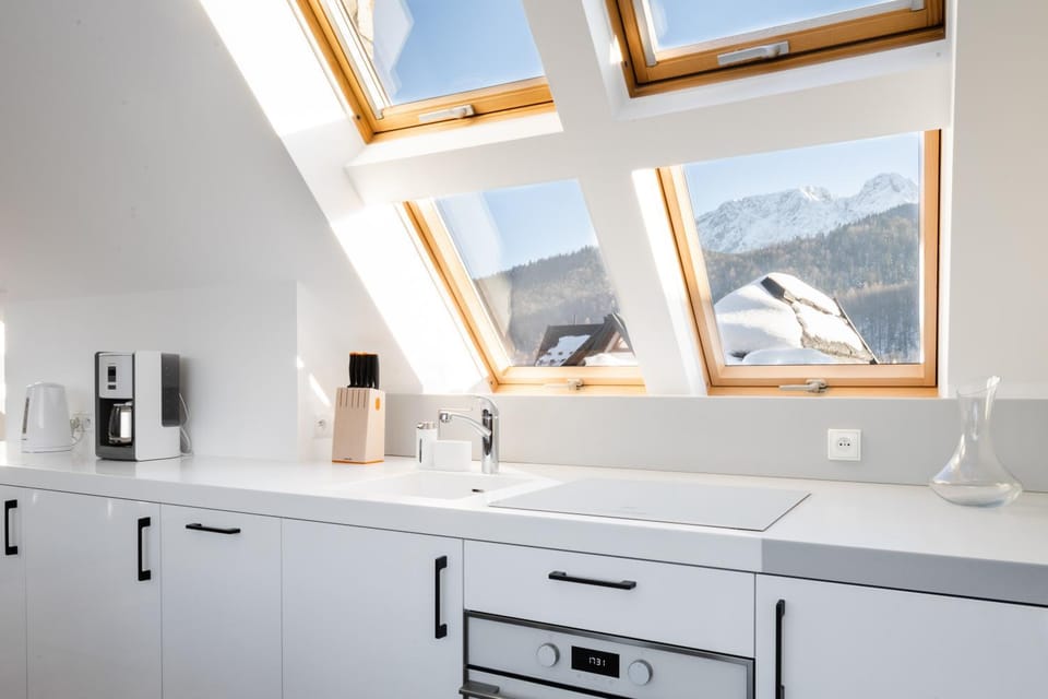 Kitchen or kitchenette, Mountain view