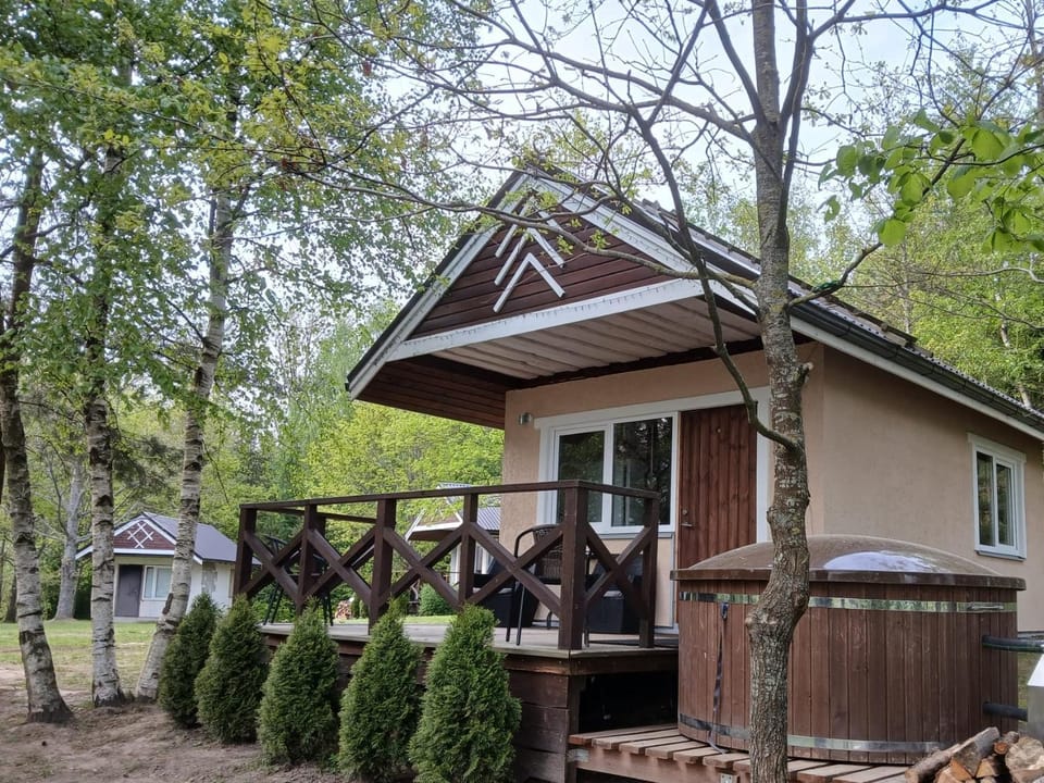 Property building, Spring