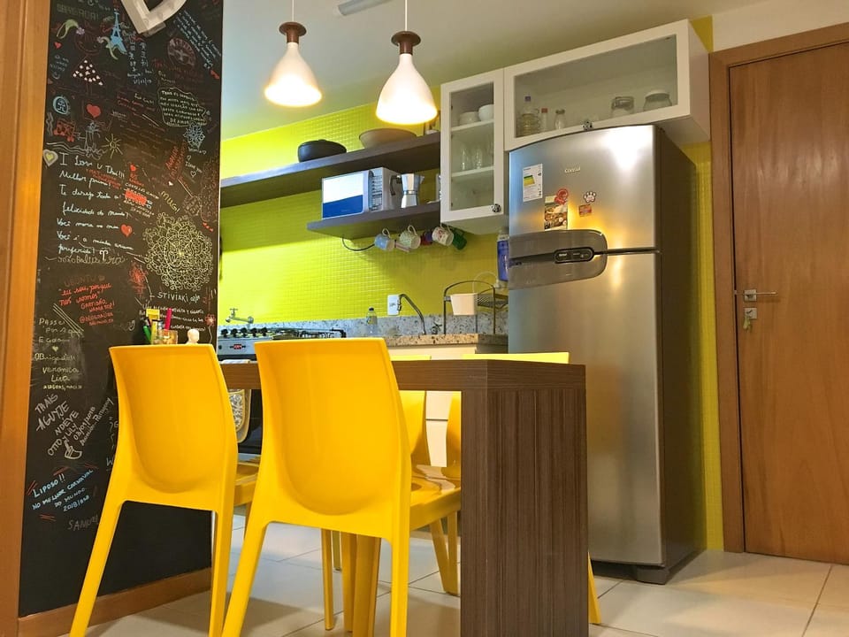 Coffee/tea facilities, Kitchen or kitchenette, Dining area