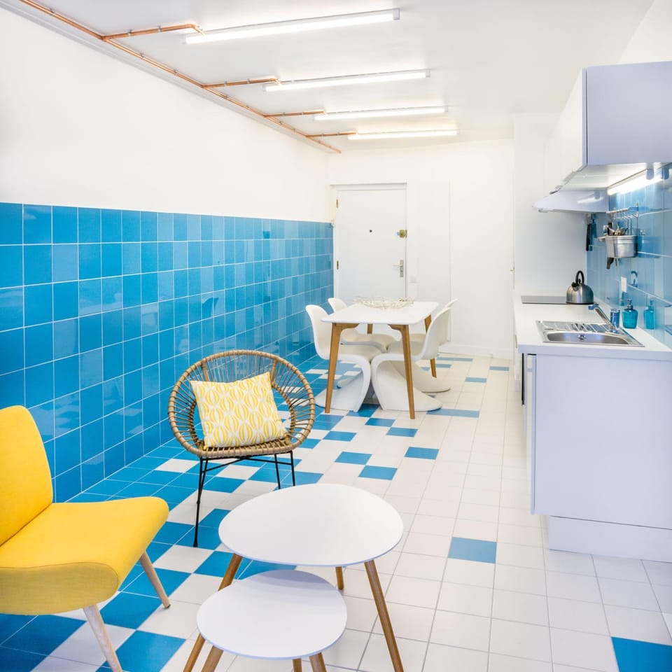 Kitchen or kitchenette, Living room, Dining area