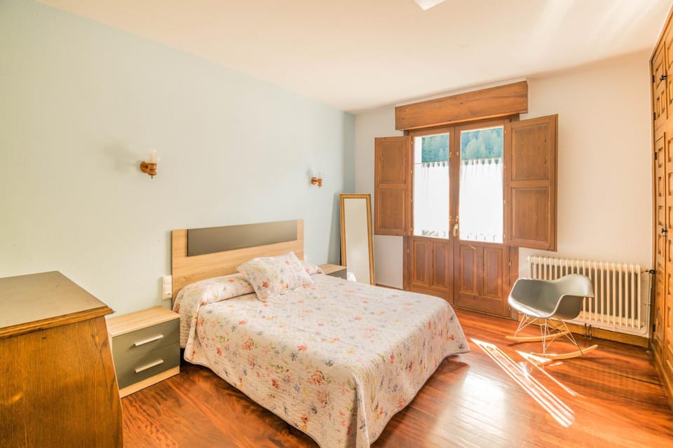 Acogedora casa rural a los pies de la Selva Irati Country House in Ochagavía – Otsagabia