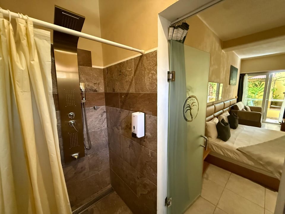 Shower, Photo of the whole room