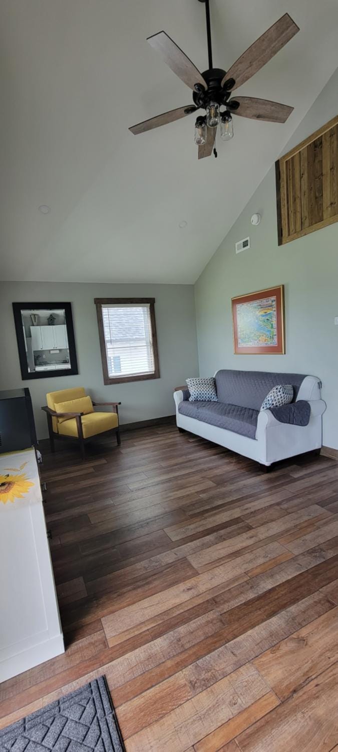 Bed, Living room, Seating area, fireplace