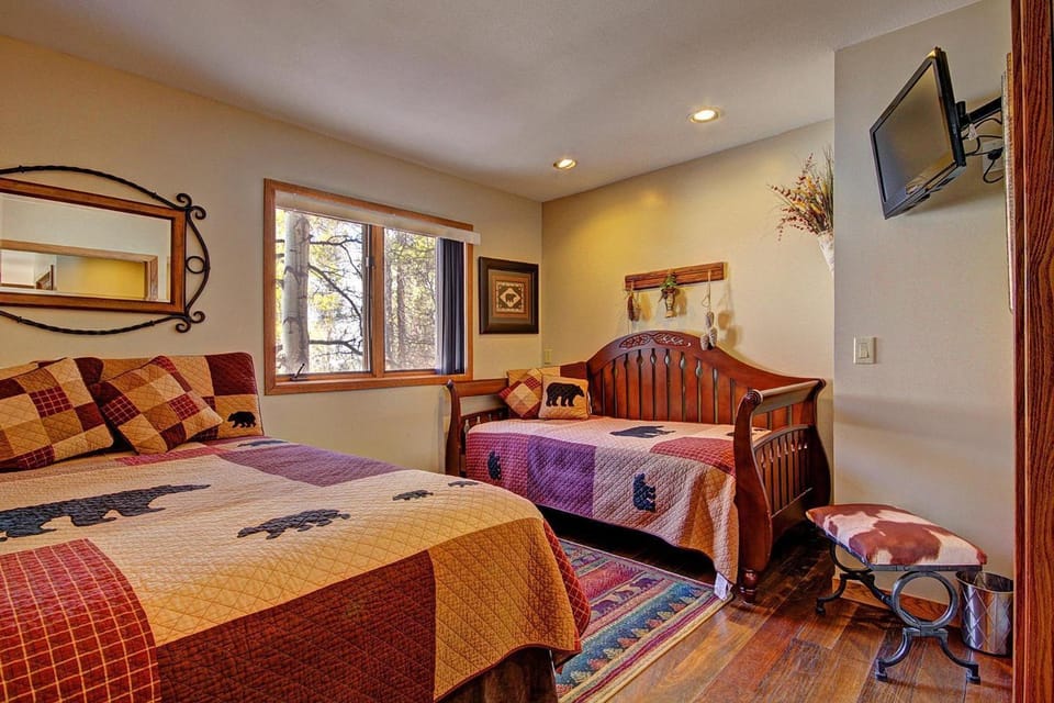 Bed, Bedroom