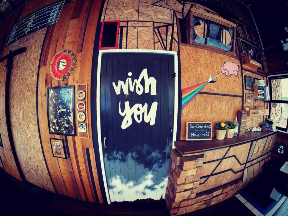 Cafe del sunshine Bed and Breakfast in Ko Chang