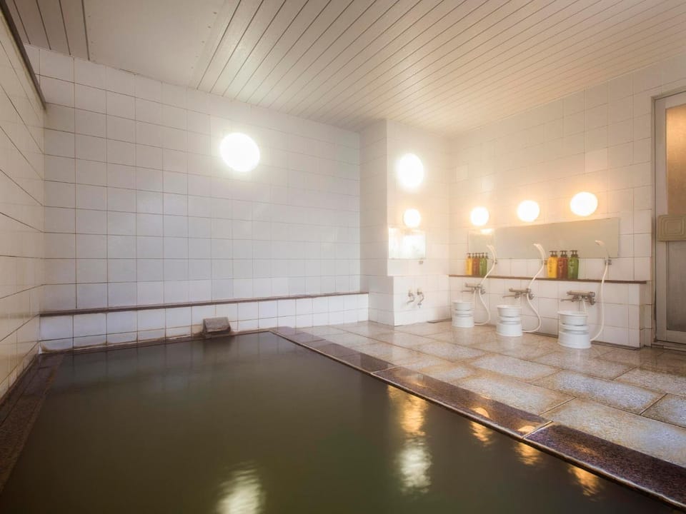 Hot Spring Bath, Bathroom