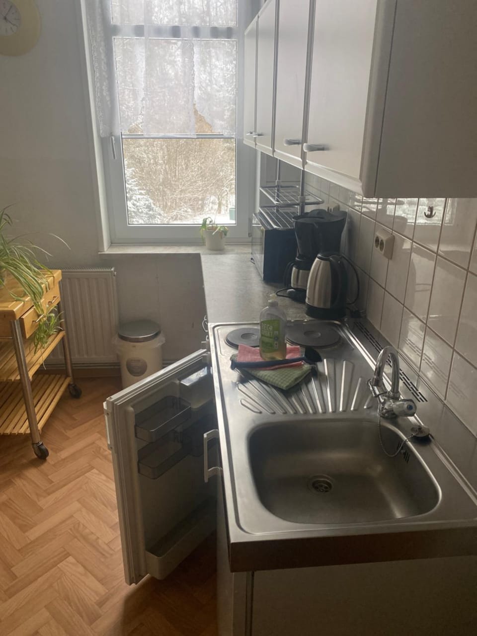Kitchen or kitchenette