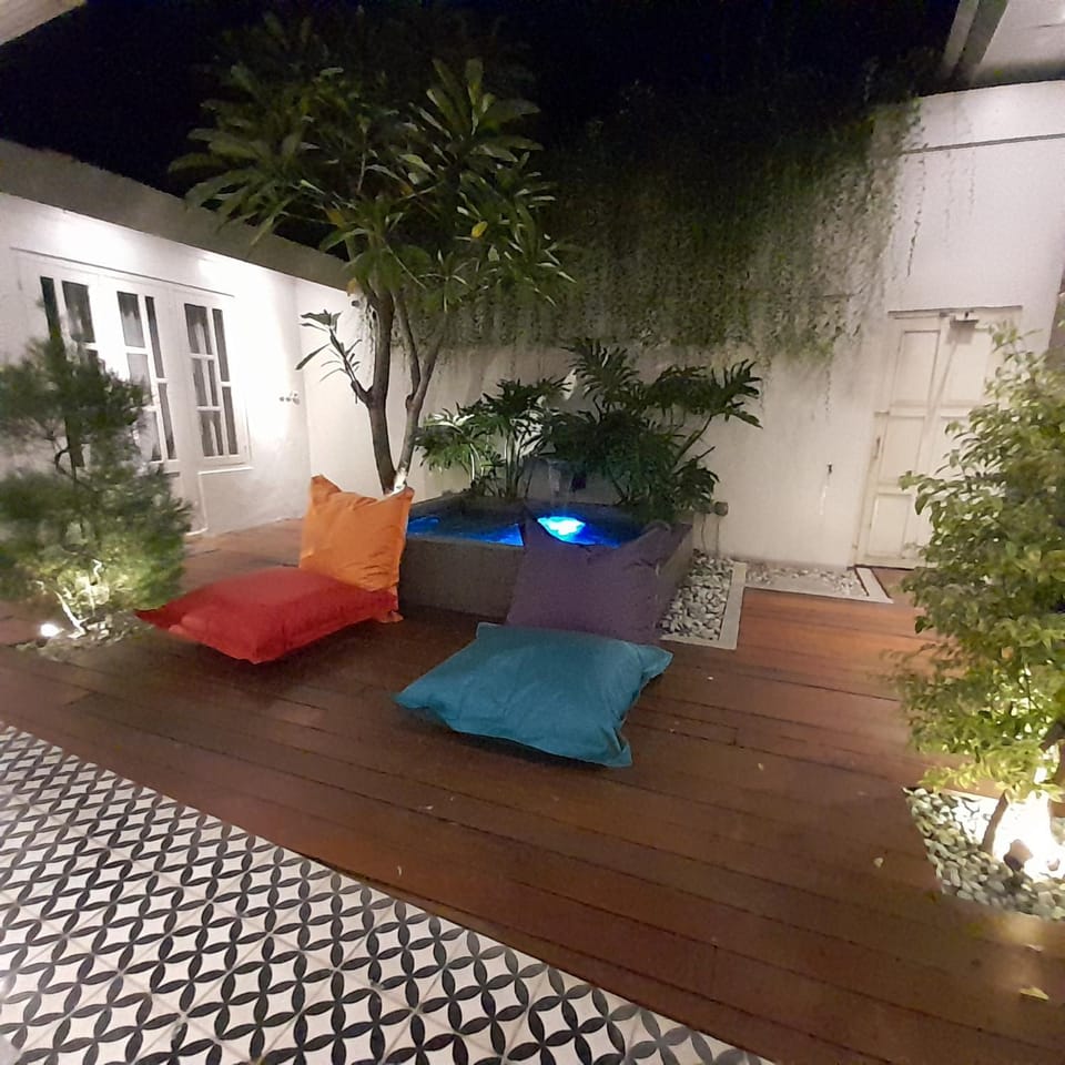 Patio, Night, Garden, Garden view