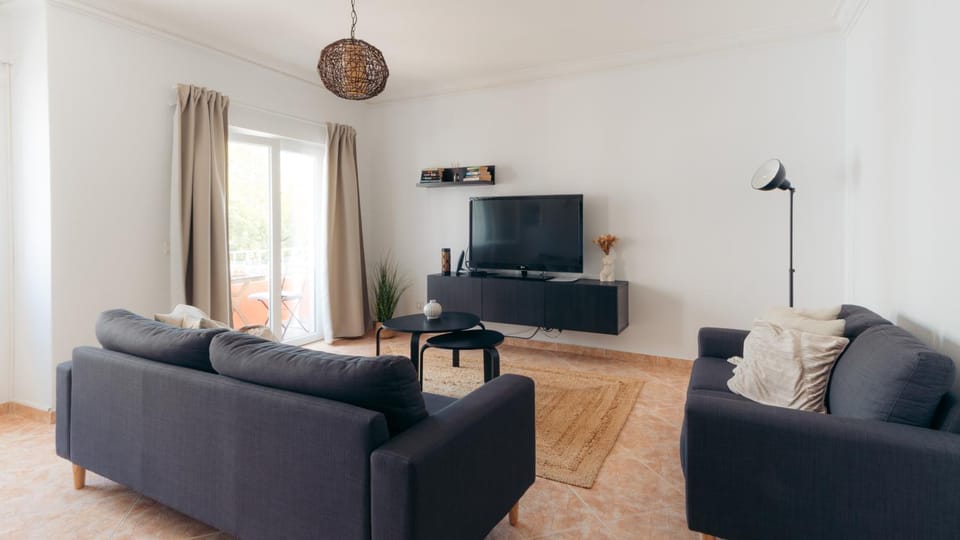 TV and multimedia, Living room, air conditioner