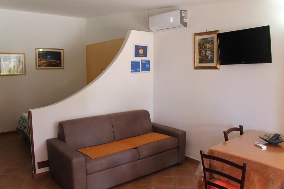 TV and multimedia, Living room, air conditioner