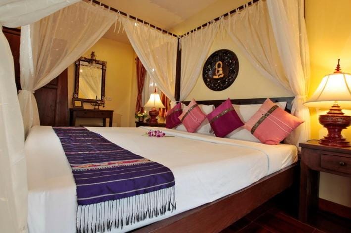 Coral Hotel Bangsaphan Resort in Prachuap Khiri Khan, Thailand