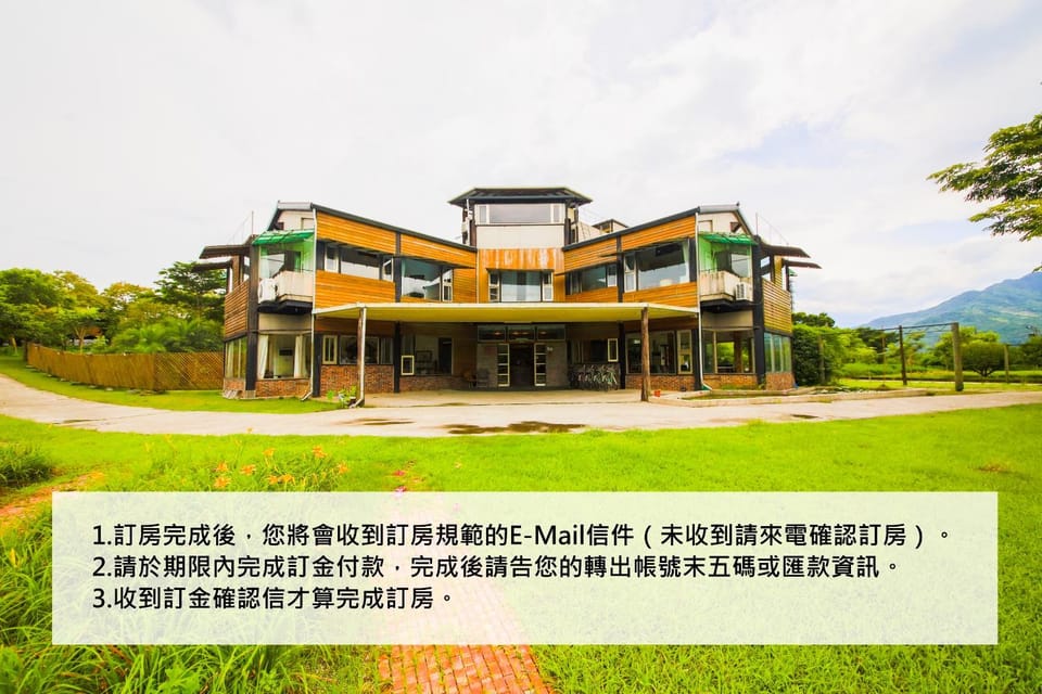 Property building, Restaurant/places to eat, Breakfast