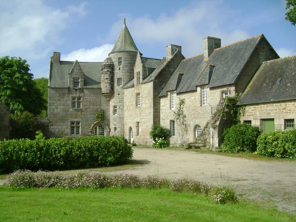 Manoir de Kerguéréon Bed and Breakfast in Finistere