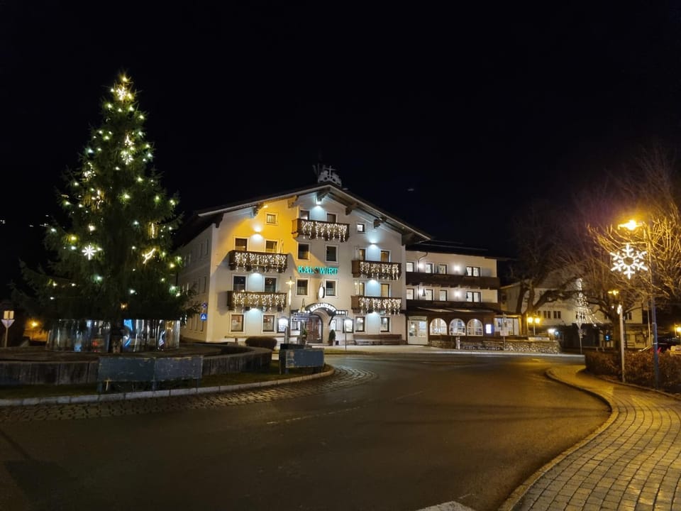 Property building, Night