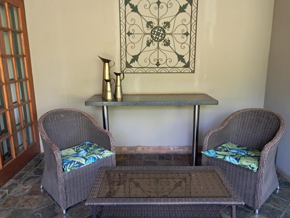 Garden, Seating area, Internal: Not applicable to any particular room