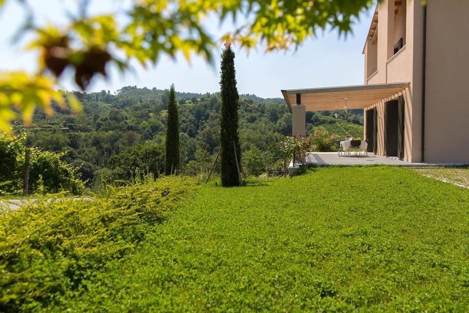 Patio, Balcony/Terrace, Landmark view