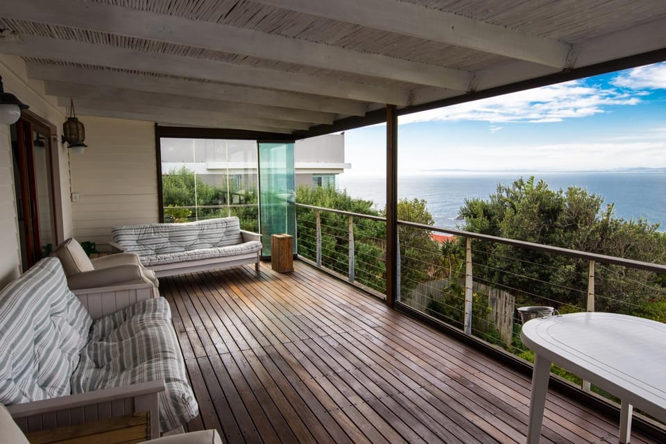 Balcony/Terrace, Beach, Garden view, Mountain view, Sea view