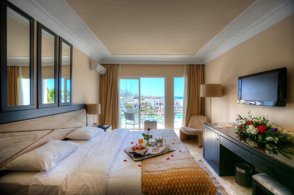 Bed, View (from property/room), Bedroom