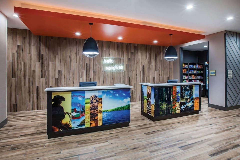 Lobby or reception, On site