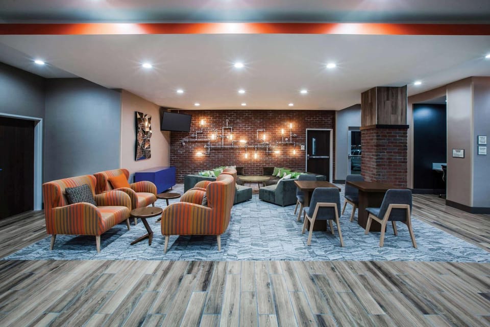 Communal lounge/ TV room, Lobby or reception, On site