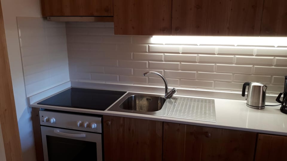 Apartment 24 Hotel Etrier pool & spa Apartment in Crans-Montana